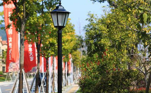 装北泉镇庭院灯避坑指南：庭院路灯防雷接地要点