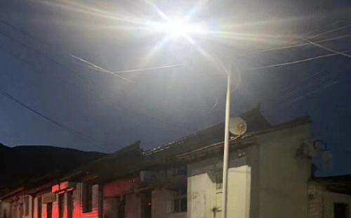 农村院子里最适合的北泉镇太阳能路灯亮度与安装要点